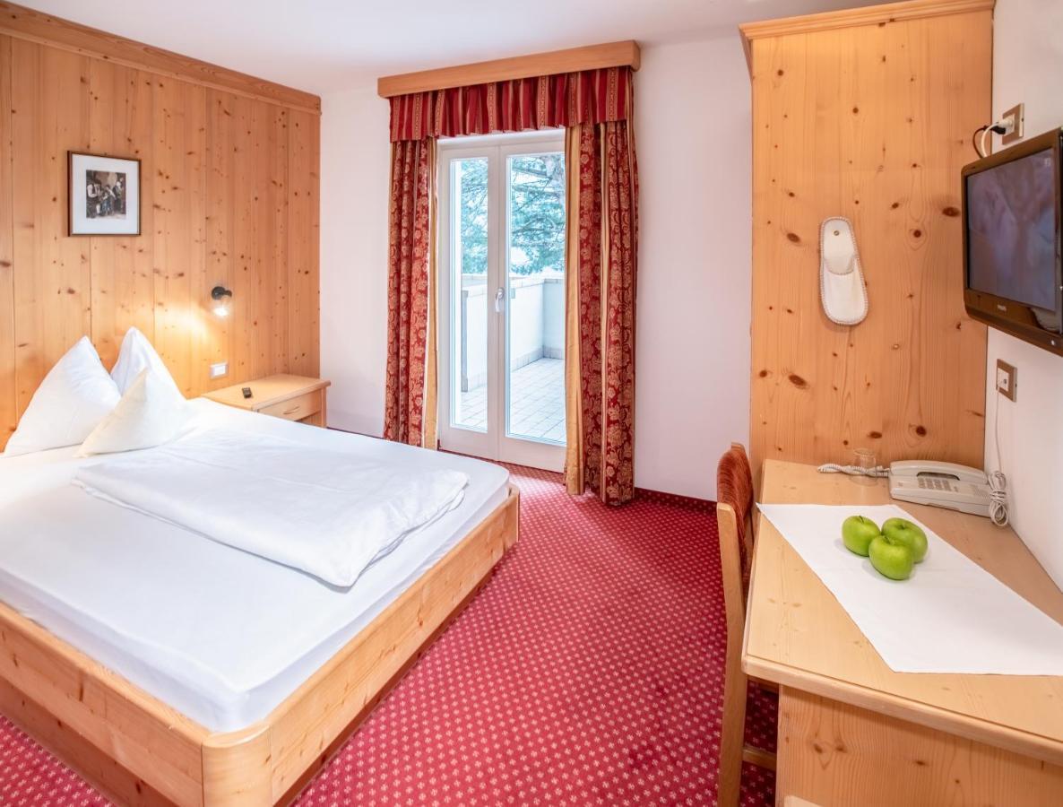 Hotel Eichenhof Tirolo Esterno foto